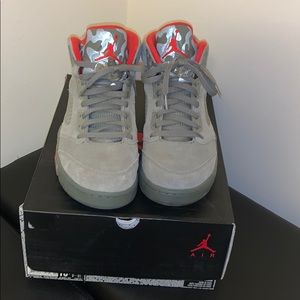 Jordan 5 “Camo” size 10.5